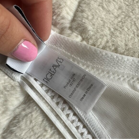 ASOS X Figleaves | Cream Harper Lace Plunge Bra | Size 32F - Picture 11 of 14